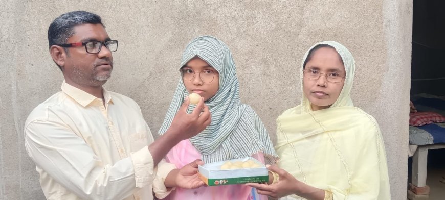 रफीगंज के उच्च विद्यालय लोहरा की आर्ट्स की छात्रा बुधौल निवासी अरफिया ने जिला मे लाया तीसरा स्थान