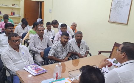 बीडीओ ने शिविर प्रभारी और विकास मित्र के साथ की बैठक
