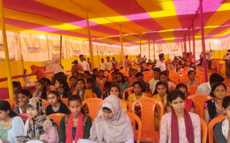 जिला स्तरीय नियोजन सह व्यावसायिक मार्गदर्शन मेला का किया गया आयोजन.