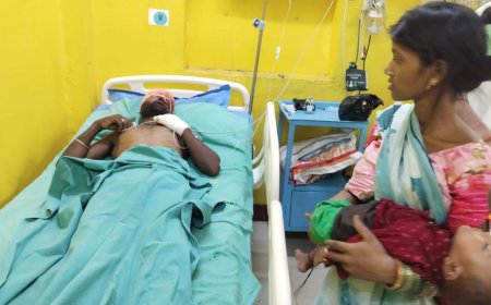 नहर रोड में दो बाइकों की टक्कर में अधिवक्ता समेत दो घायल.