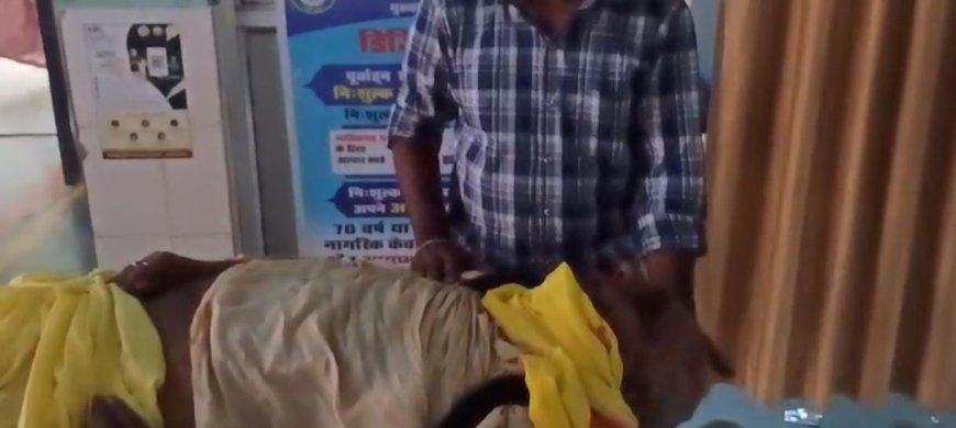 रफीगंज के आंती मोड़ के समीप शादी समारोह से लौट रहे एक चार पहिया वाहन अनियंत्रित होकर खजूर के पेड़ से टकराया चार घायल, रेफर